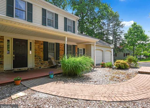 Property at 11 Box Elder Ln, Willow Street, PA 17584, 4 beds, 2.5 baths