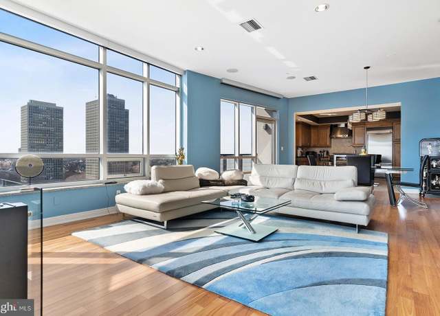 Property at 110-12 S Front St #1100, Philadelphia, PA 19106, 3 beds, 2.5 baths