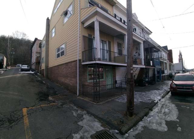 Property at 438 E Mahanoy St, Mahanoy City, PA 17948, 3 beds, 1 bath