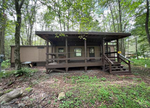 Property at 30 Blue Sky Path, Gouldsboro, PA 18424, 2 beds, 1 bath