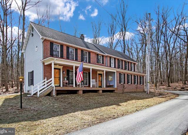 Property at 6988 Simpson Rd, Glen Rock, PA 17327, 4 beds, 2.5 baths