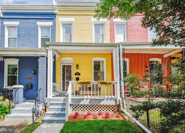 Property at 825 Euclid St NW, Washington, DC 20001, 2 beds, 2.5 baths
