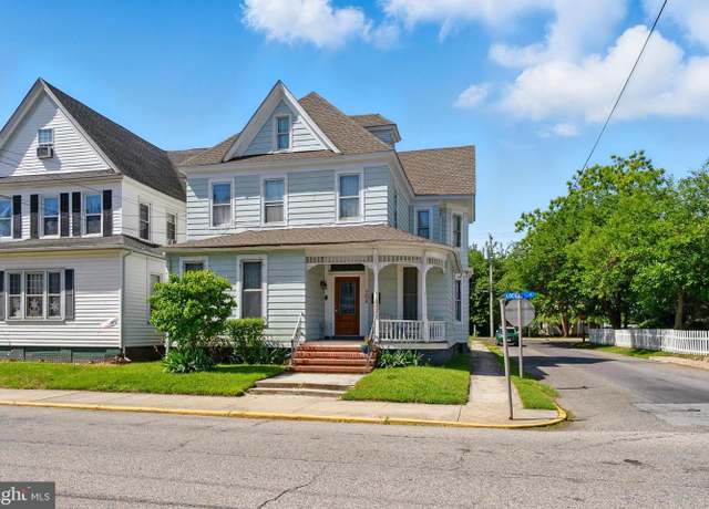 Property at 706 Locust St, Cambridge, MD 21613, 5 beds, 3.5 baths