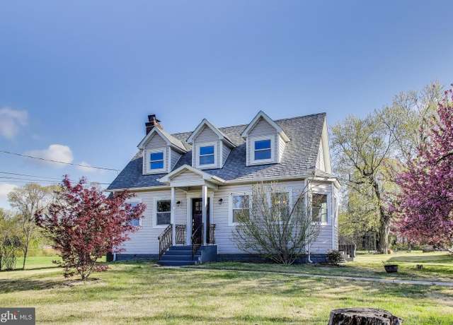 Property at 10110 Old Fort Rd, Fort Washington, MD 20744, 3 beds, 3 baths