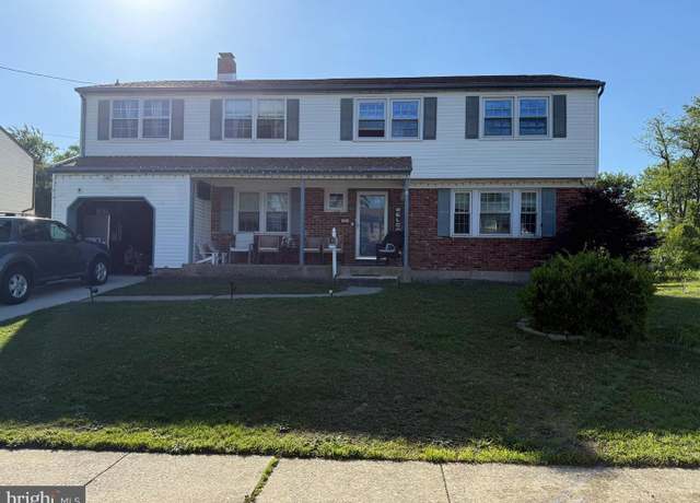 Property at 325 Gordon Ave, Williamstown, NJ 08094, 4 beds, 2.5 baths