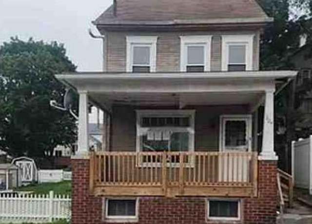 Property at 304 Maple Ave, Altoona, PA 16601, 2 beds, 1 bath