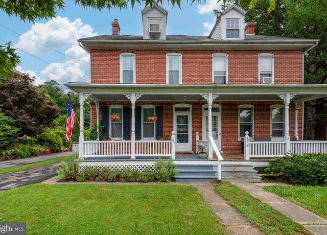 Property at 1947 Willow Street Pike, Lancaster, PA 17602, 4 beds, 1.5 baths