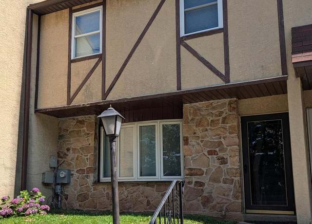 Property at 14 Knock N Knoll Cir Unit L-14, Willow Grove, PA 19090, 3 beds, 2.5 baths