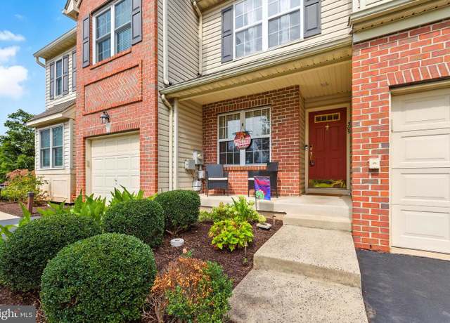 Property at 305 Manor Rd, Harleysville, PA 19438, 3 beds, 2.5 baths