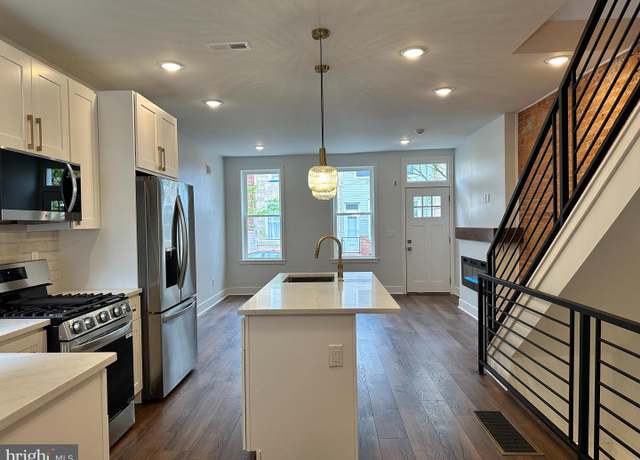 Property at 1914 Federal St, Philadelphia, PA 19146, 4 beds, 3 baths