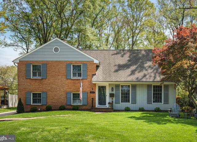 Property at 8513 Buckboard Dr, Alexandria, VA 22308, 4 beds, 2.5 baths