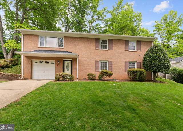 Property at 8626 Kerry Ln, Springfield, VA 22152, 4 beds, 2.5 baths