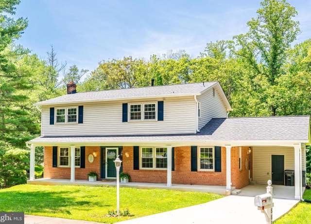 Property at 8817 Bridle Wood Dr, Springfield, VA 22152, 5 beds, 2.5 baths