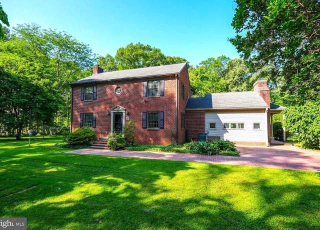 Property at 8130 Windsor Dr, King George, VA 22485, 3 beds, 2.5 baths