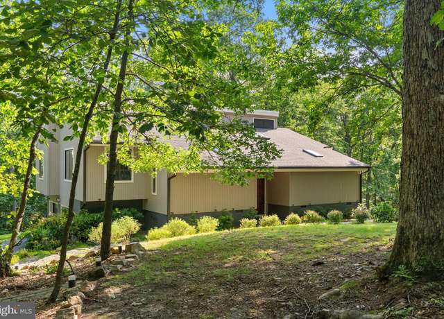 Property at 39368 Longhill Ln, Aldie, VA 20105, 4 beds, 3 baths