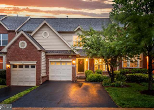 Property at 19599 Aspendale Sq, Ashburn, VA 20147, 3 beds, 3 baths
