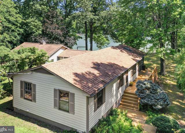 Property at 255 Colorado Dr, Heathsville, VA 22473, 3 beds, 2 baths
