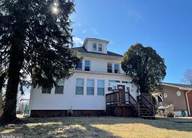 Property at 4101 Kathland Ave, Baltimore, MD 21207, 7 beds, 4 baths