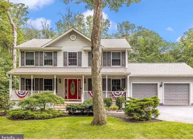 Property at 10026 Pine Tree Rd, Woodsboro, MD 21798, 4 beds, 3.5 baths
