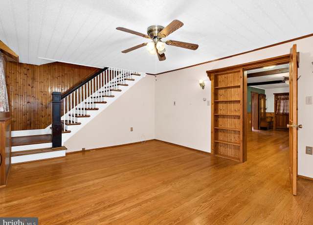 Property at 6259 Old Washington Rd, Elkridge, MD 21075, 4 beds, 2 baths