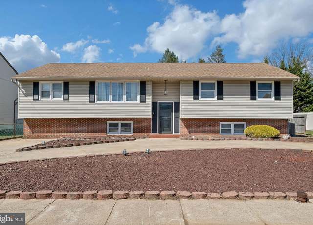 Property at 537 Lincoln Ave, Bellmawr, NJ 08031, 3 beds, 1.5 baths