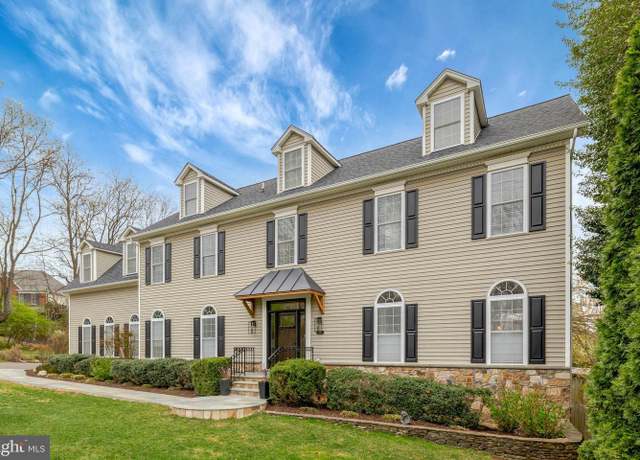 Property at 546 Malcolm Rd NW, Vienna, VA 22180, 5 beds, 5.5 baths