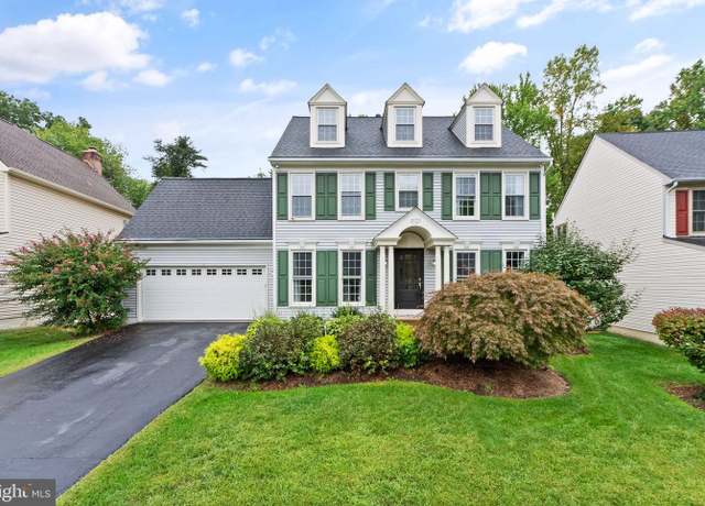 Property at 9121 Silver Pointe Way, Fairfax Station, VA 22039, 4 beds, 3 baths