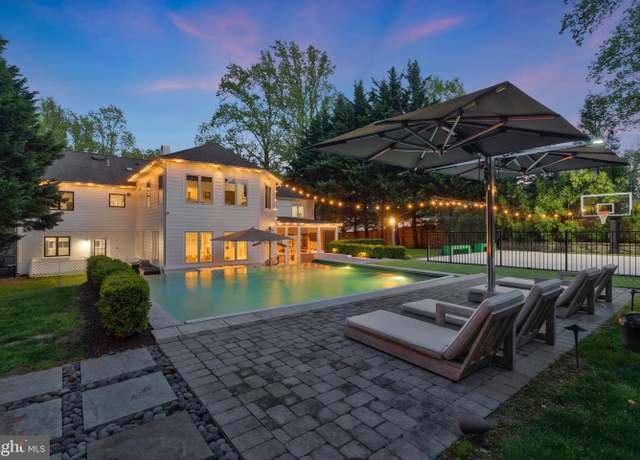 Property at 2850 Rosemary Ln, Falls Church, VA 22042, 6 beds, 4 baths