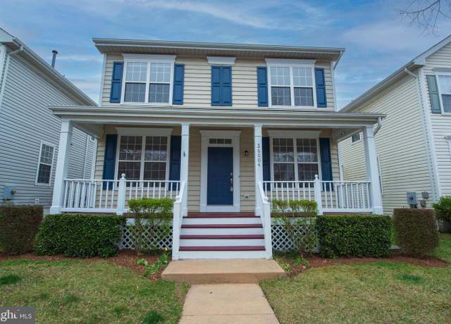 Property at 26004 Talamore Dr, Chantilly, VA 20152, 3 beds, 2.5 baths