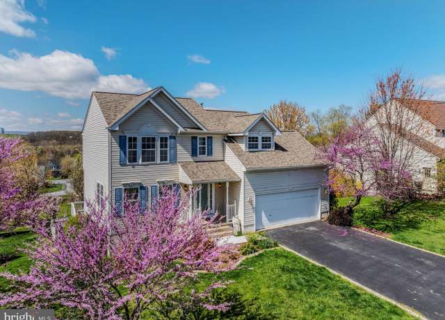 Property at 607 Caledonia Dr, Martinsburg, WV 25405, 4 beds, 2.5 baths
