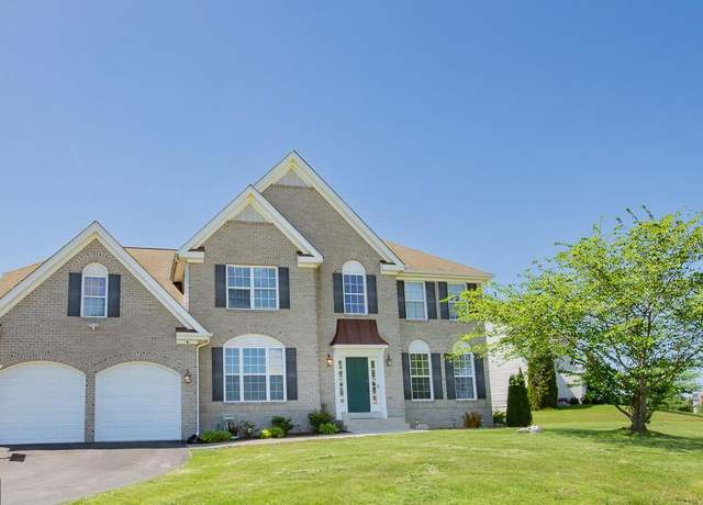 Property at 10 Dyer Way, Martinsburg, WV 25404, 6 beds, 4.5 baths