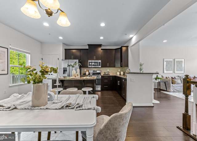 Property at 500 Willow Bend Dr, Glen Burnie, MD 21060, 3 beds, 2.5 baths