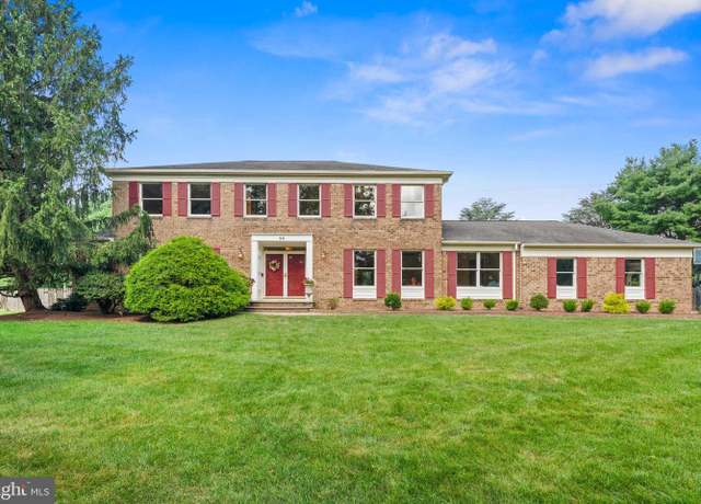Property at 23 Briarwood Dr, Princeton Junction, NJ 08550, 5 beds, 3 baths
