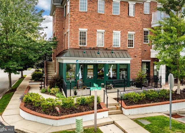 Property at 562 Wharton Blvd, Downingtown, PA 19335, 2 beds, 2.5 baths