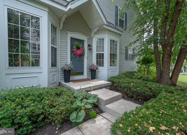 Property at 143 Portsmouth Cir, Glen Mills, PA 19342, 3 beds, 2.5 baths