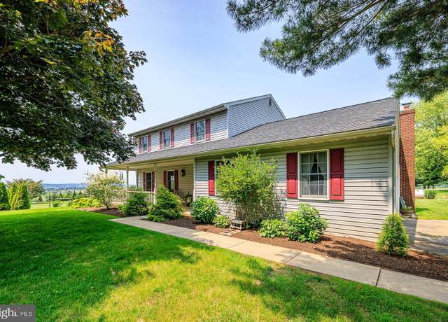 Property at 364 Churchtown Rd, Narvon, PA 17555, 4 beds, 2.5 baths