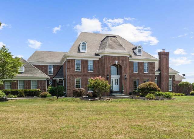 Property at 4303 W Wyndemere Cir, Schnecksville, PA 18078, 4 beds, 5 baths