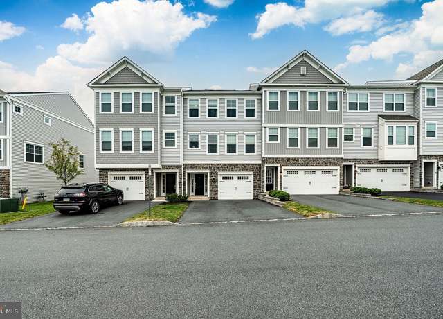 Property at 108 Harland Ave, Royersford, PA 19468, 3 beds, 2.5 baths