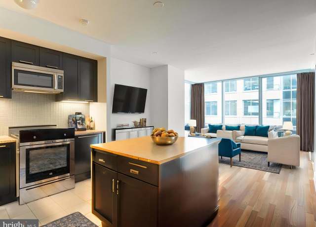 Property at 1414 S Penn Sq Unit 20G, Philadelphia, PA 19102, 1 bed, 1.5 baths