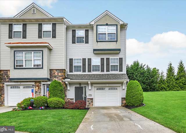 Property at 2428 Schultz Way #15, York, PA 17402, 3 beds, 2.5 baths