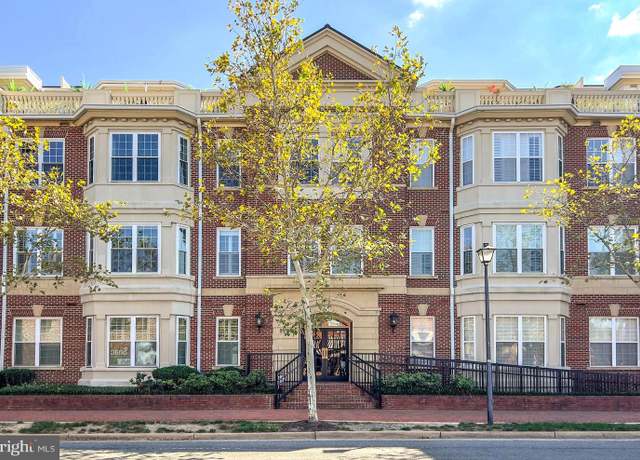 Property at 828 Slaters Ln #105, Alexandria, VA 22314, 2 beds, 2 baths