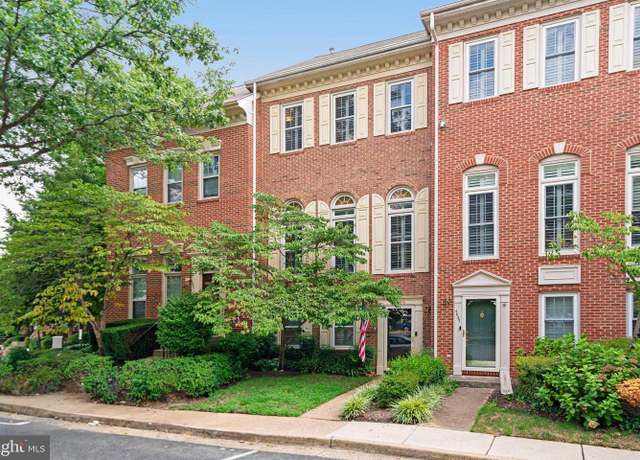Property at 4659 Lambert Dr, Alexandria, VA 22311, 3 beds, 2.5 baths