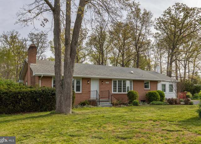 Property at 2243 Brucetown Rd, Clear Brook, VA 22624, 3 beds, 1.5 baths