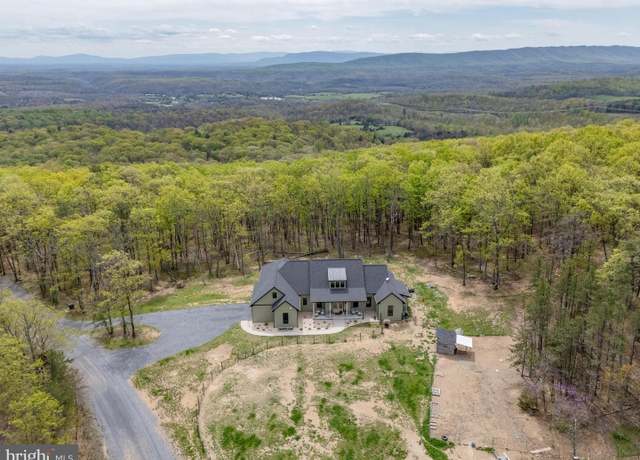 Property at 761 Fall Run Ln, Winchester, VA 22602, 3 beds, 2.5 baths