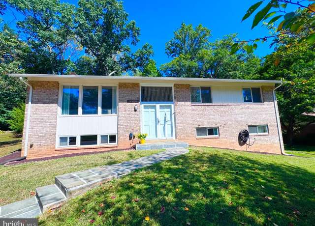 Property at 5005 Gainsborough Dr, Fairfax, VA 22032, 4 beds, 3.5 baths