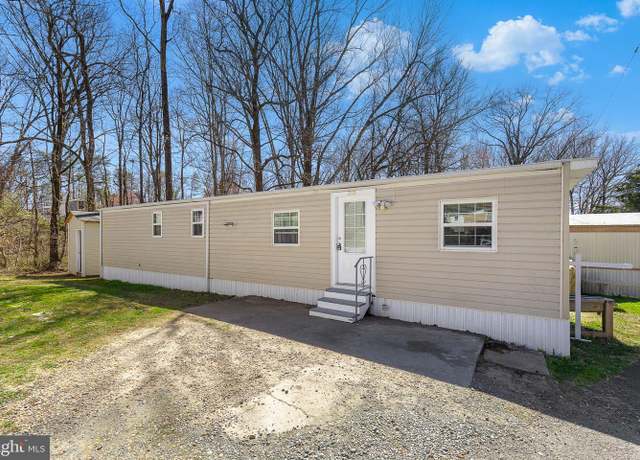 Property at 33 Paradise Ct, Stafford, VA 22554, 2 beds, 1 bath