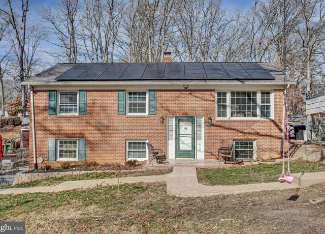 Property at 1011 Ficklen Rd, Fredericksburg, VA 22405, 6 beds, 2 baths
