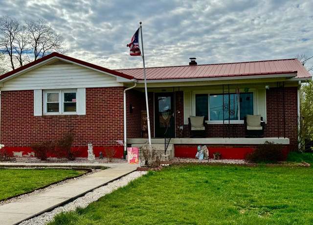 Property at 207 Clements St, Moorefield, WV 26836, 5 beds, 2.5 baths
