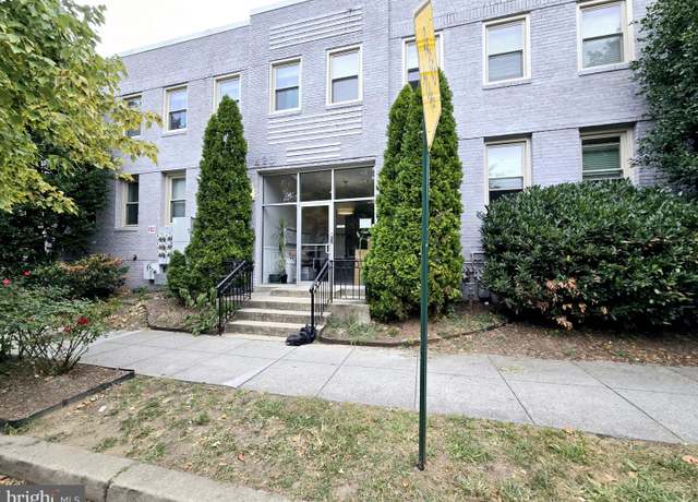 Property at 423 18th St NE #4, Washington, DC 20002, 2 beds, 3 baths
