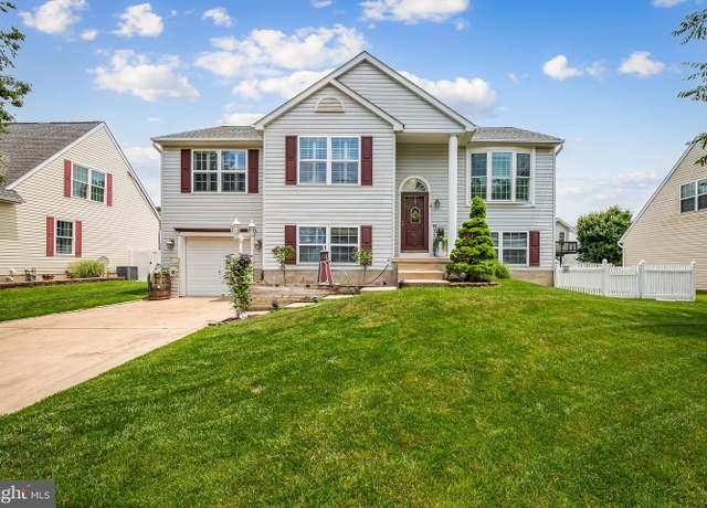 Property at 5 Spinnaker Reef Ct, Baltimore, MD 21220, 3 beds, 3 baths